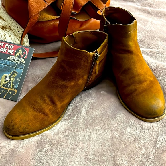 7.5 Franco Sarto Kennedy Bootie - Picture 1 of 8